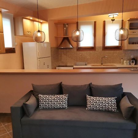Christie'S Ground Floor Apartment By The Sea Kato Gatzea Eksteriør bilde